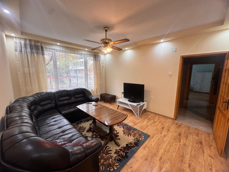 Para alugar  1 quarto Ruse , Vazrajdane , 65 m² | 54385223 - imagem [2]