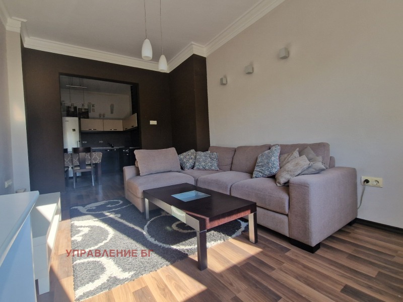 Дава под нем  3-стаен, град София, Център •  490 EUR • ID 85414551 — holmes.bg - [1] 