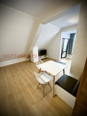 Estudio Shirok tsentar, Pleven 3