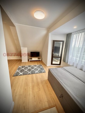 Estudio Shirok tsentar, Pleven 5