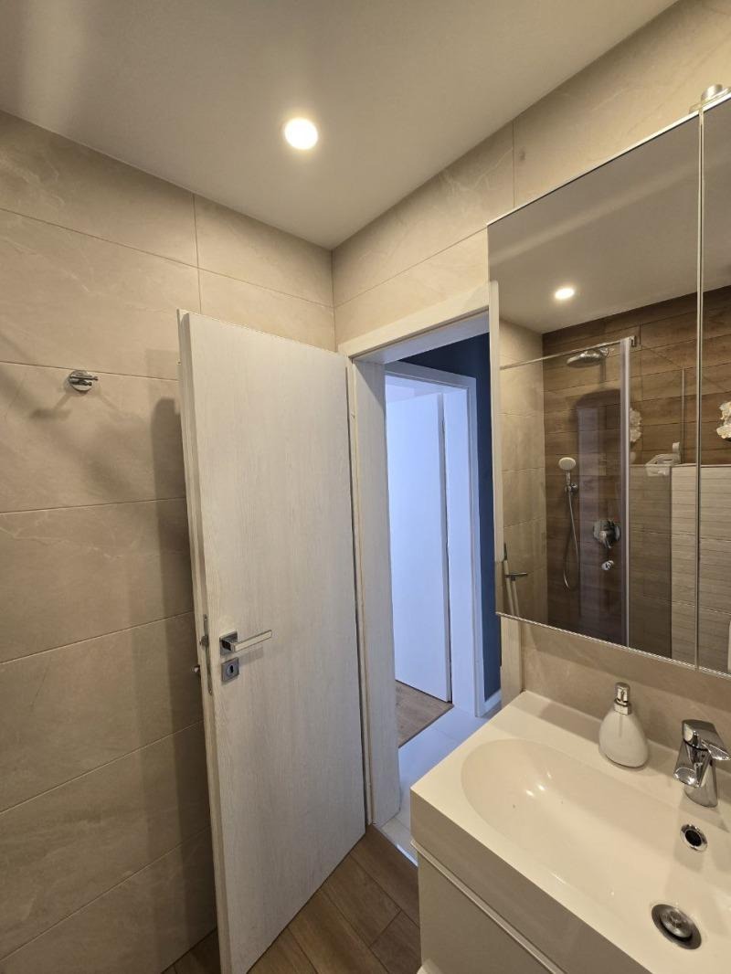 Издаје се  2 спаваће собе Софија , Драгалевци , 97 м2 | 53105227 - слика [8]