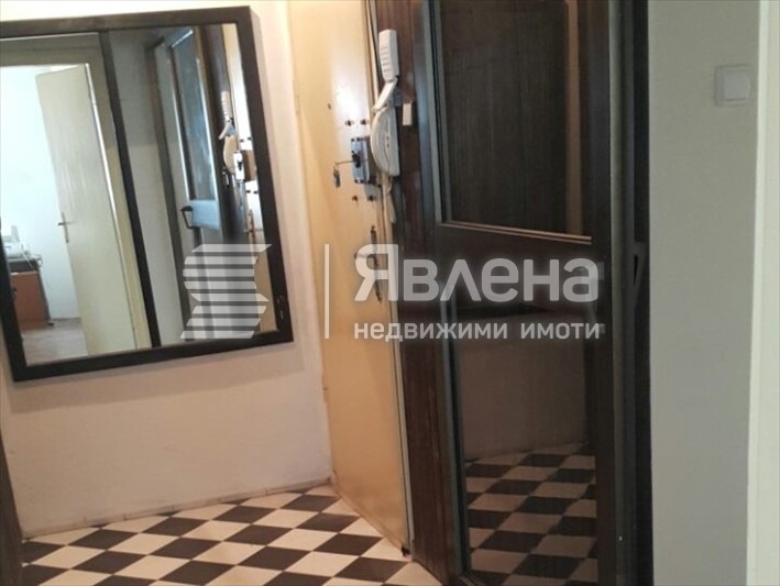 Дава под наем 3-СТАЕН, гр. София, Оборище, снимка 2 - Апартаменти - 55469405