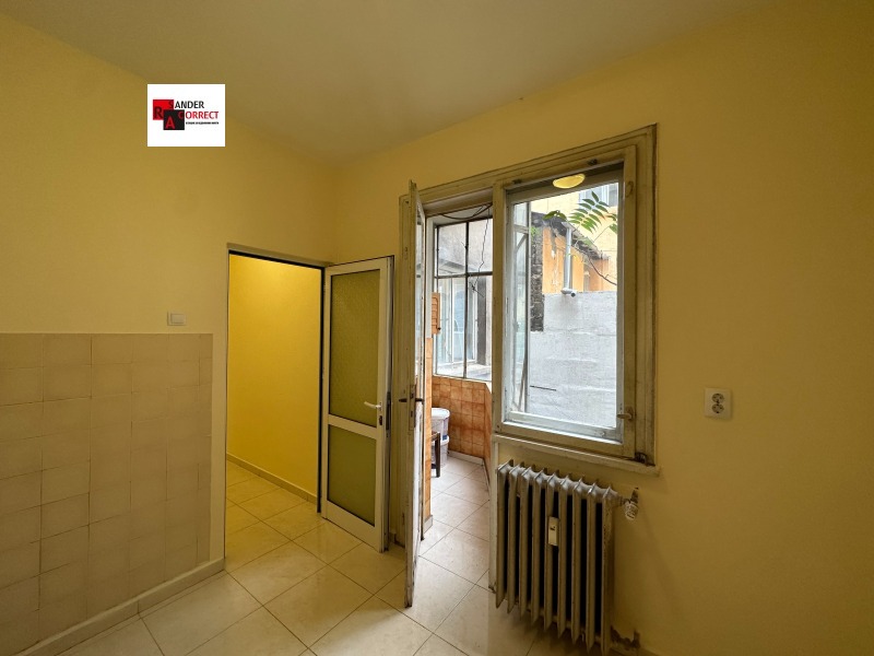 Da affittare  Ufficio Sofia , Tsentar , 72 mq | 51755902 - Immagine [9]