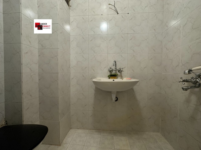 Te huur  Kantoor Sofia , Tsentar , 72 m² | 51755902 - afbeelding [12]