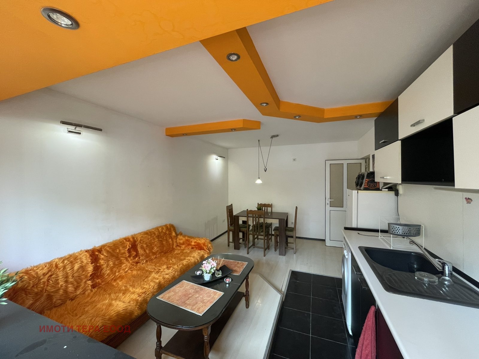 Дава под наем 3-СТАЕН, гр. Варна, Левски 2, снимка 10 - Апартаменти - 53804934