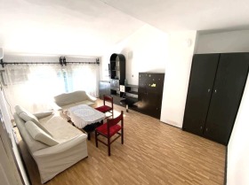 2 quartos Kiutchuk Parij, Plovdiv