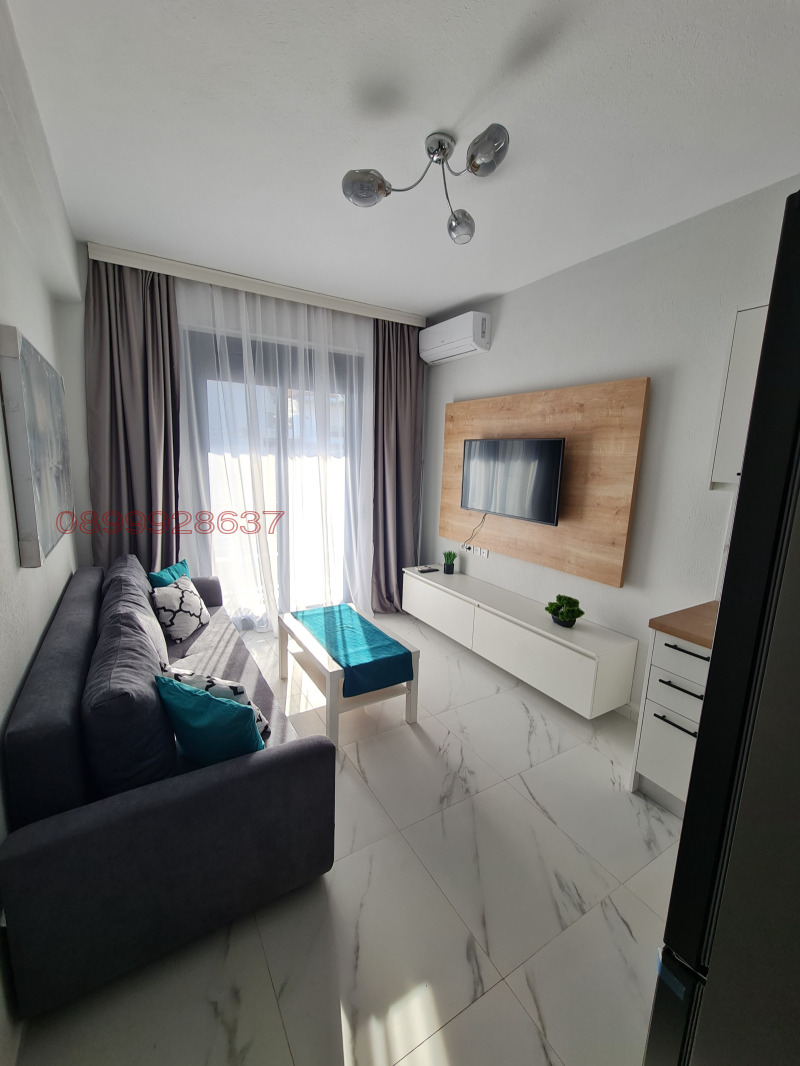 Дава под наем 2-СТАЕН, Извън страната, област Извън страната