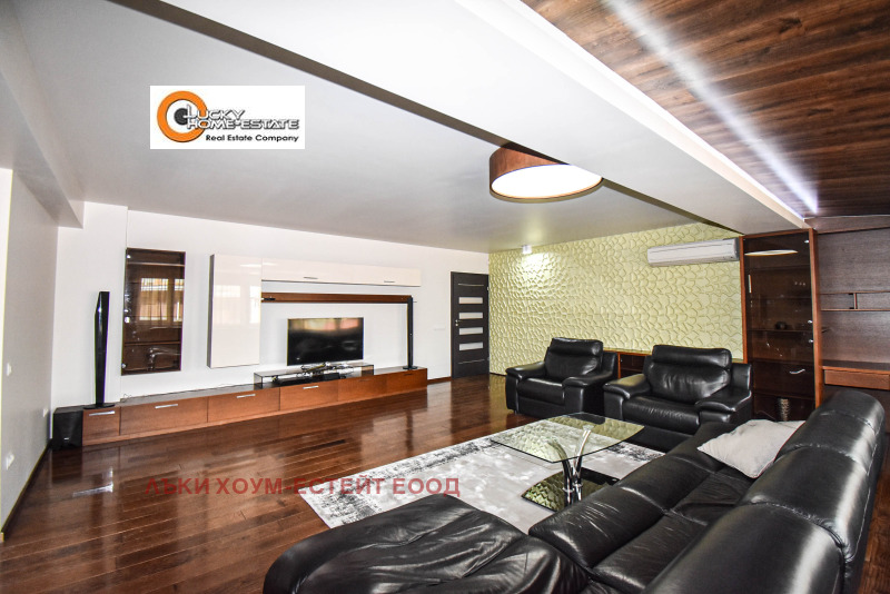Do wynajęcia  3 sypialnie Sofia , Mladost 1 , 200 mkw | 72862136 - obraz [3]