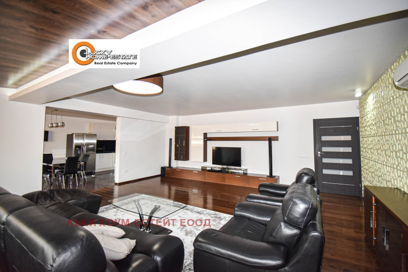Do wynajęcia  3 sypialnie Sofia , Mladost 1 , 200 mkw | 72862136 - obraz [2]