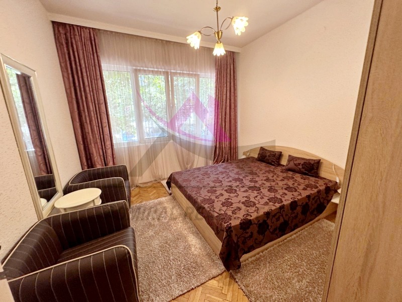 K pronájmu  1 ložnice Varna , Centar , 70 m2 | 66638151 - obraz [3]