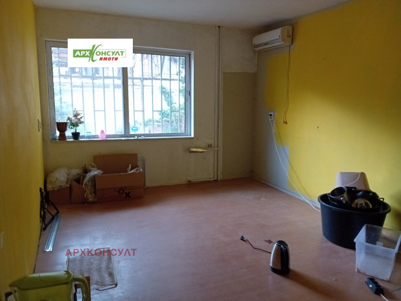 В аренду  Хранилище София , Белите брези , 150 кв.м | 99216507