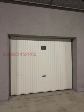 ГАРАЖ, ПАРКОМЯСТО, 18 m2