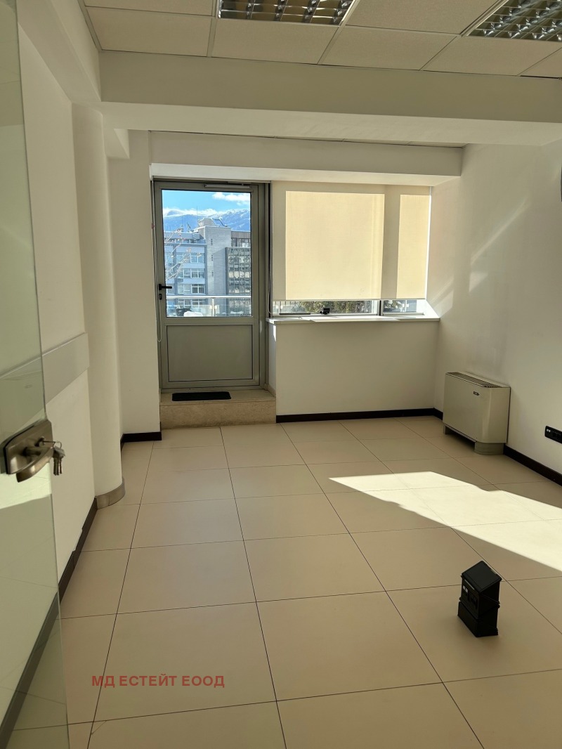 Te huur  Kantoor Sofia , Tsentar , 279 m² | 50672429 - afbeelding [2]