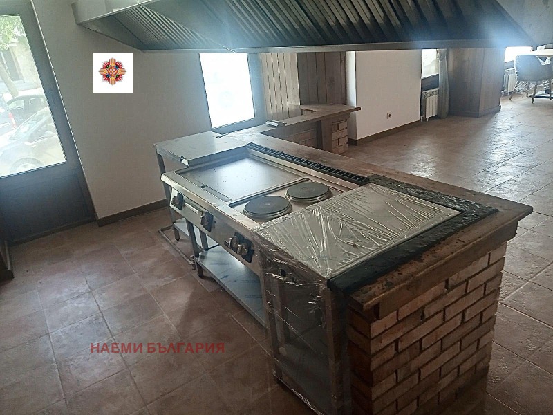 Издаје се  Бар; кафић регион Благоевград , Разлог , 300 м2 | 30841287 - слика [4]