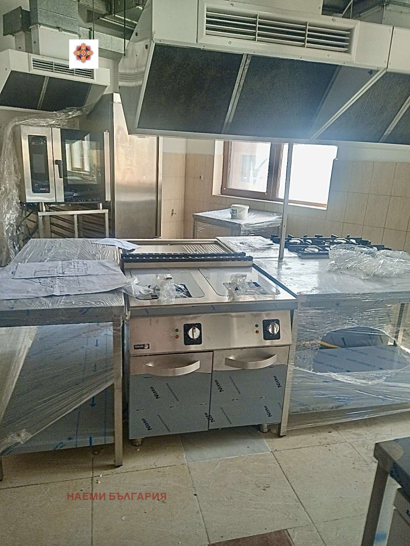 Издаје се  Бар; кафић регион Благоевград , Разлог , 300 м2 | 30841287 - слика [8]