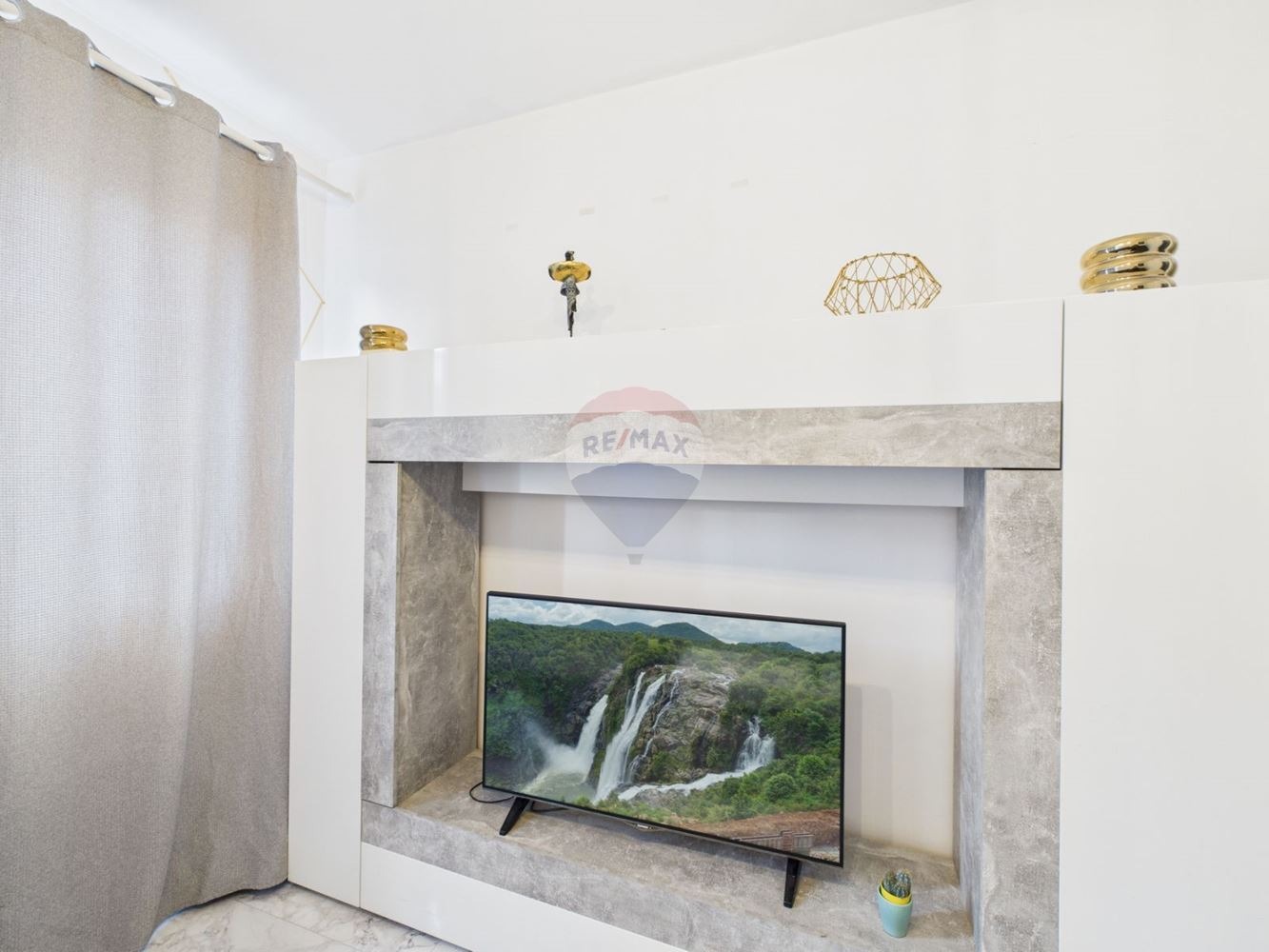 Дава под наем 4-СТАЕН, гр. Варна, Чаталджа, снимка 2 - Апартаменти - 53642723