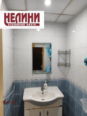 3-стаен град Русе, Хъшове 8