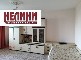 3-стаен град Русе, Хъшове 3