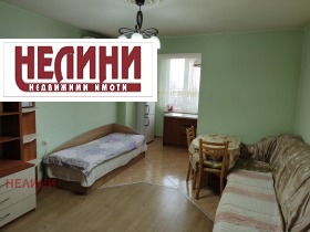 3-стаен град Русе, Хъшове 6