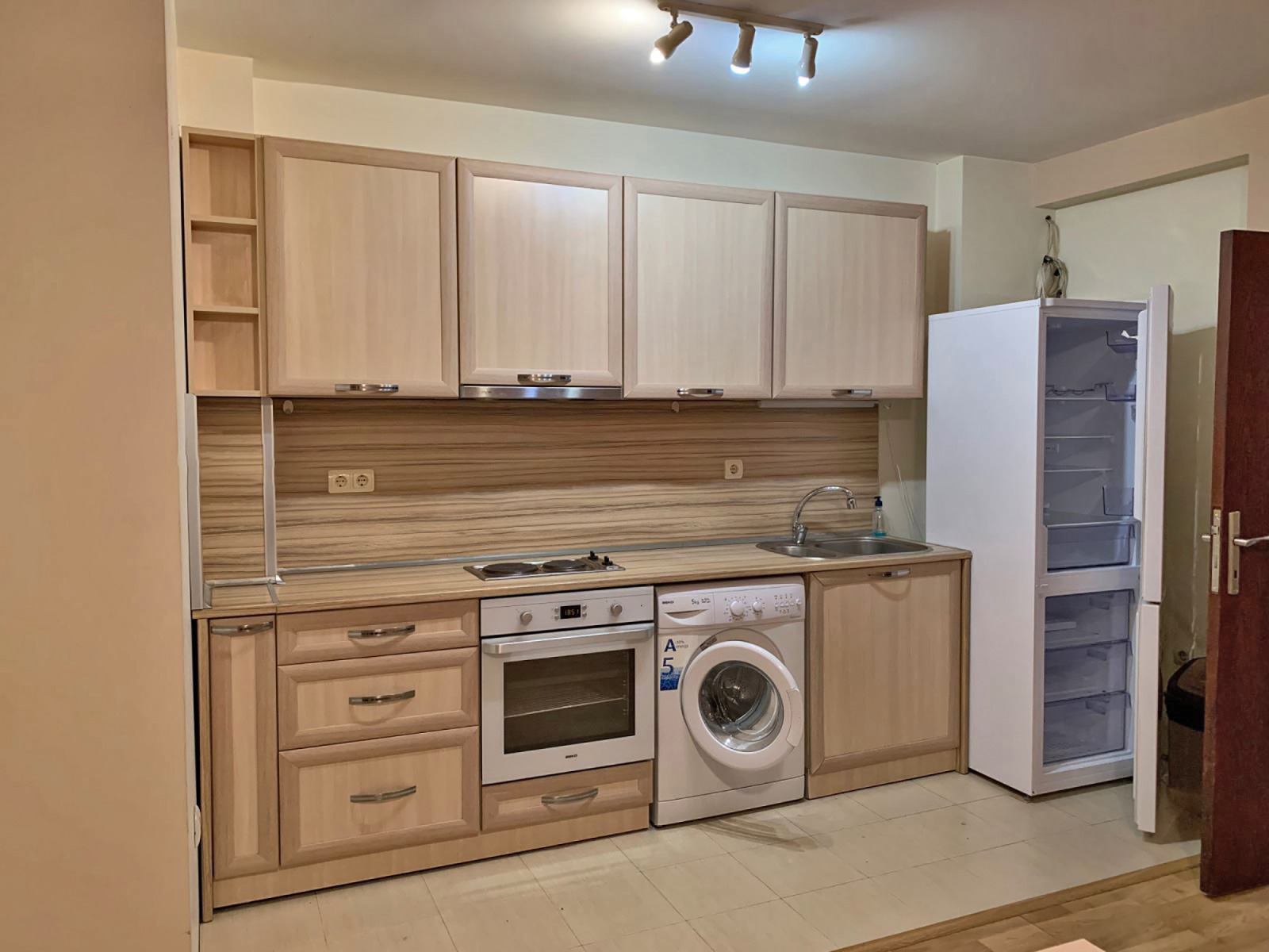 Дава под наем 2-СТАЕН, гр. София, Дружба 1, снимка 2 - Апартаменти - 53909621