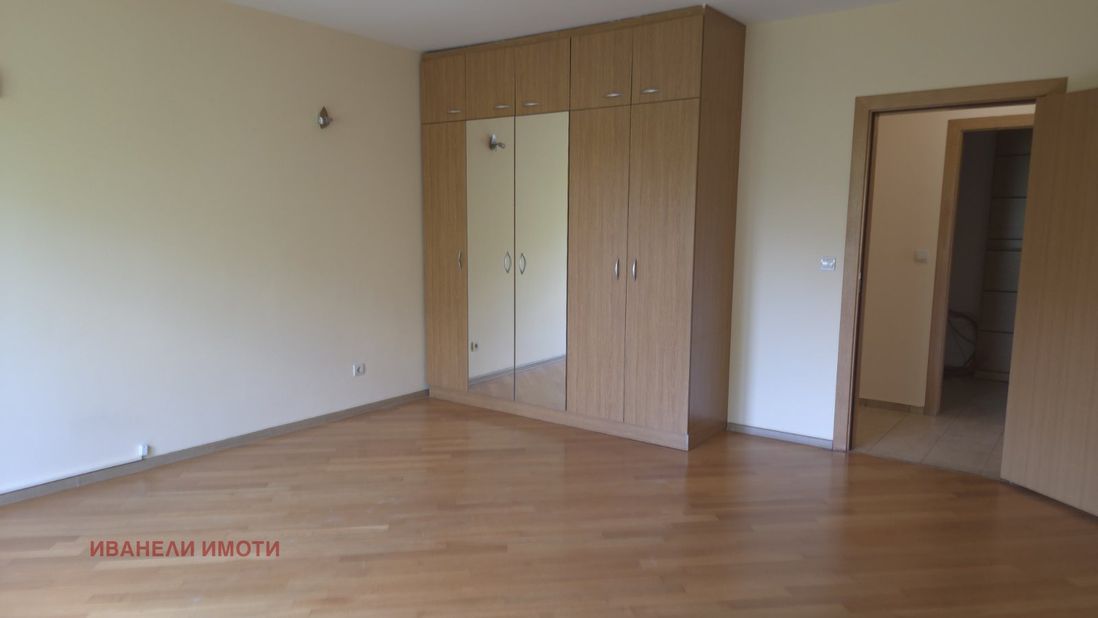 Дава под наем 4-СТАЕН, гр. София, Лозенец, снимка 10 - Апартаменти - 56121488