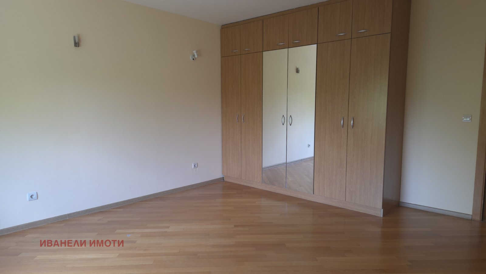 Дава под наем 4-СТАЕН, гр. София, Лозенец, снимка 9 - Апартаменти - 56121488