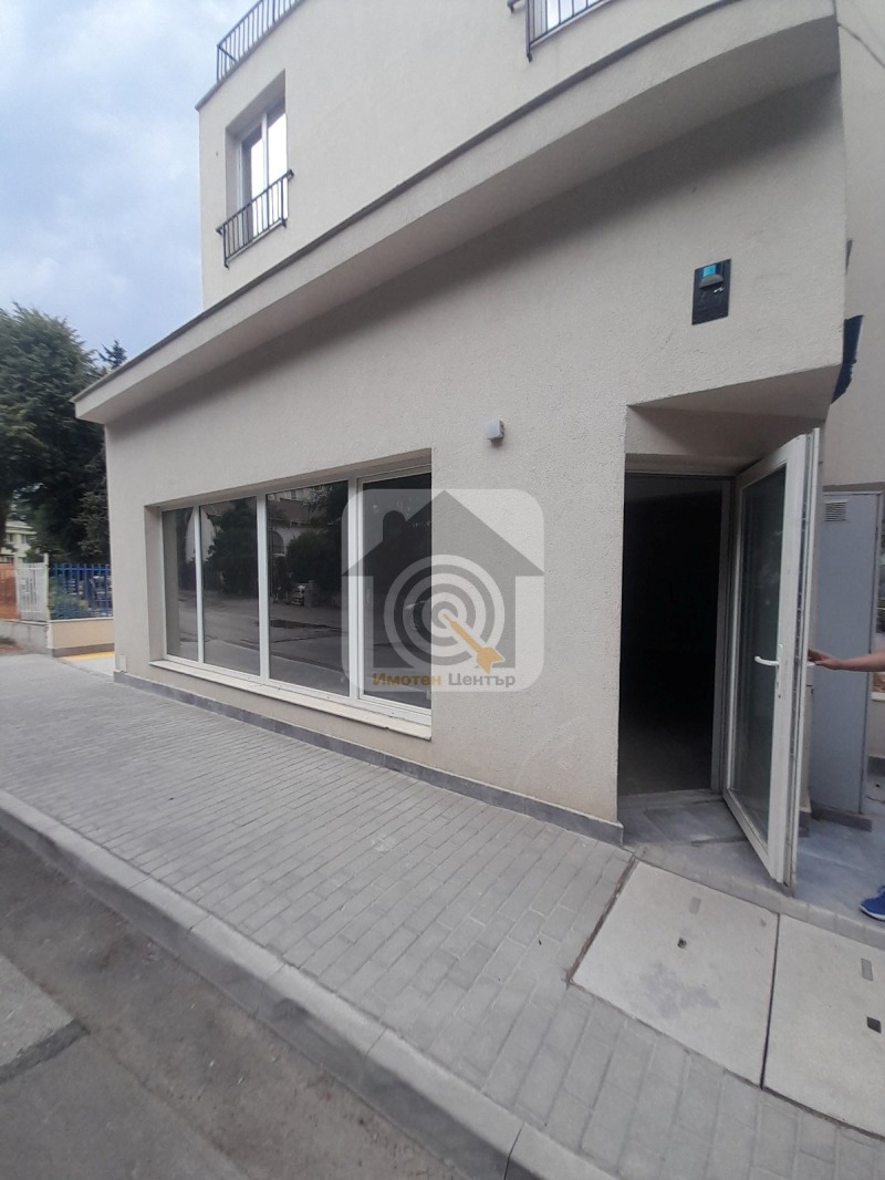 En renta  Comercio Sofia , Nadezhda 4 , 78 metros cuadrados | 98381311