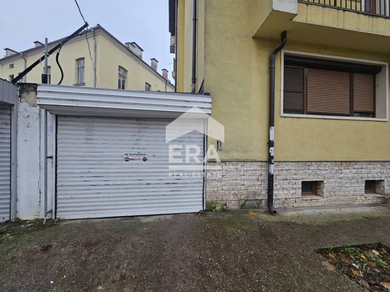 Под наем ГАРАЖ, ПАРКОМЯСТО, град Русе, Център • 60 € / 117.35 лв. • 50300962 1