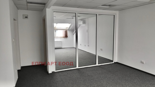 De inchiriat  Birou Sofia , Țentâr , 180 mp | 89298746