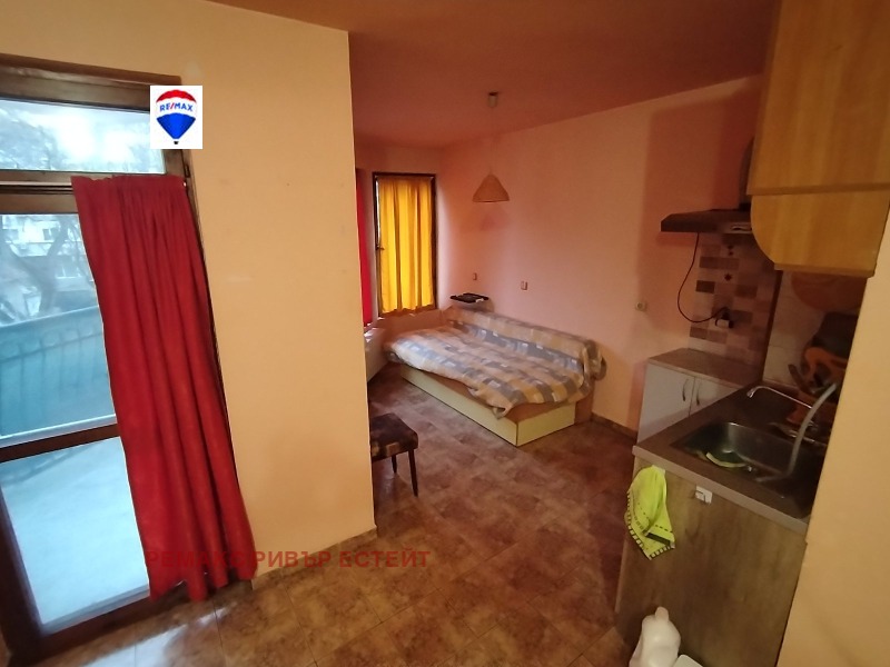 Дава под наем СТАЯ, гр. Русе, Хъшове, снимка 2 - Стаи под наем - 53352526