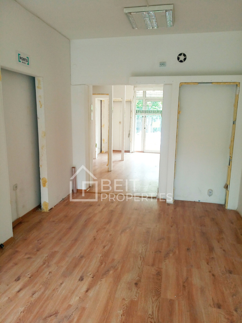 Te huur  Winkel Sofia , Tsentar , 64 m² | 73664847 - afbeelding [4]