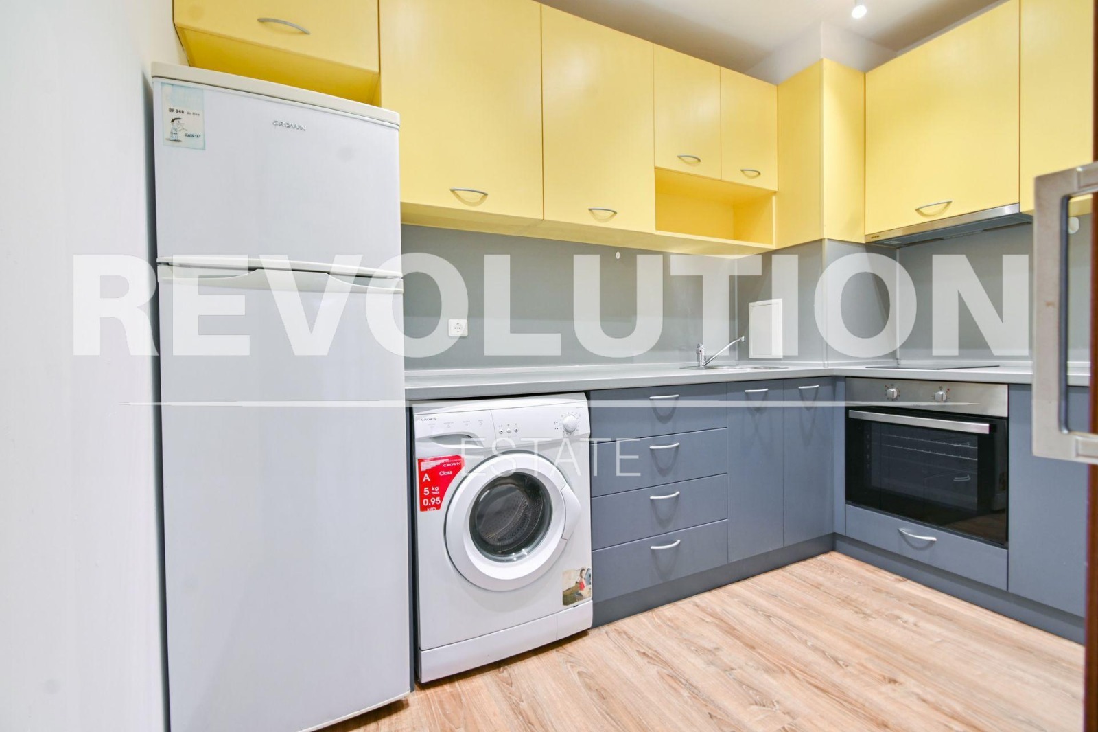 Дава под наем 2-СТАЕН, гр. София, Център