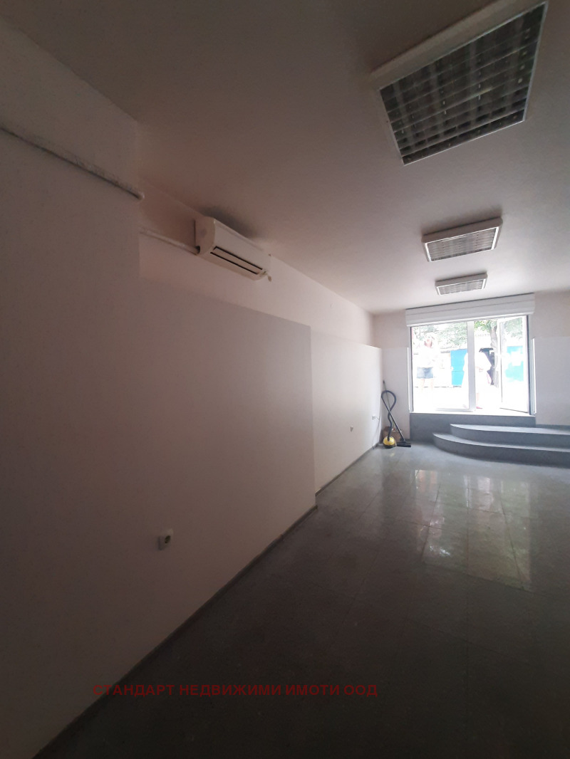 Дава под наем ОФИС, гр. Пловдив, Център, снимка 2 - Офиси - 52573310