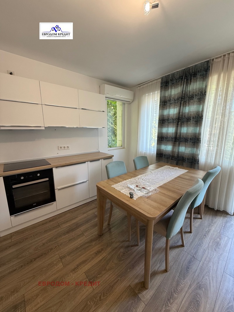 Издаје се  Хоусе Флоор Стара Загора , Центар , 100 м2 | 55966653 - слика [4]