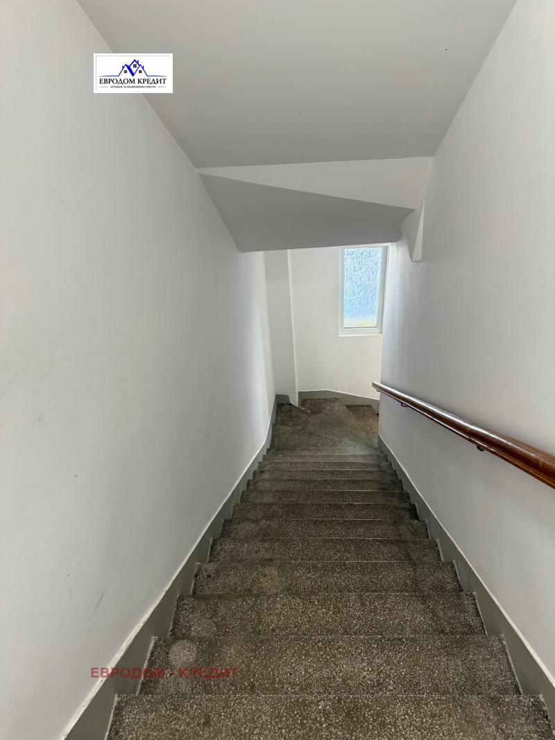 Издаје се  Хоусе Флоор Стара Загора , Центар , 100 м2 | 55966653 - слика [12]