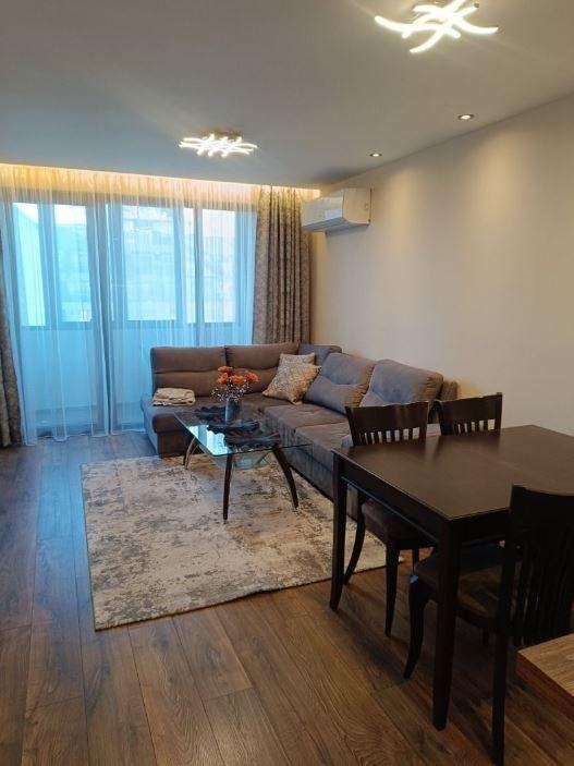 Дава под наем 2-СТАЕН, гр. Варна, Център, снимка 2 - Апартаменти - 53560503