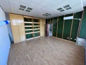 Офиси под наем в град Бургас, Братя Миладинови - изображение 1 