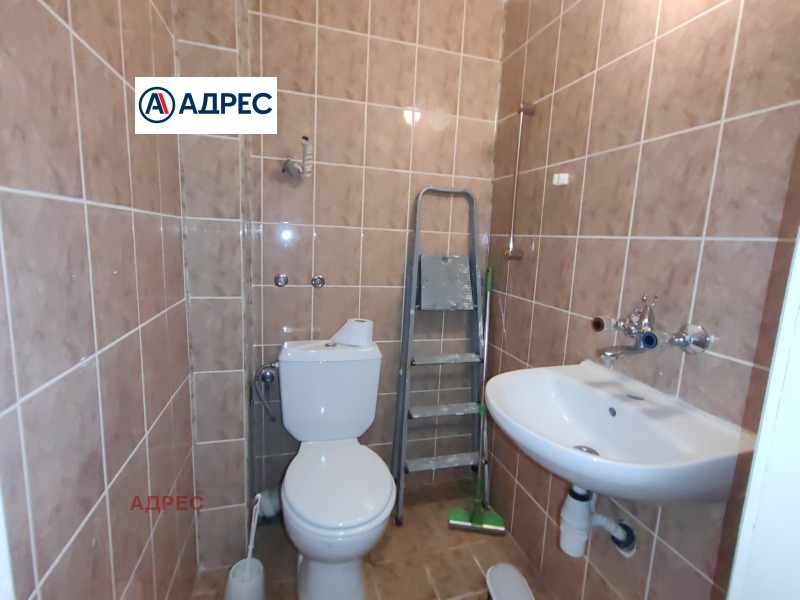 Дава под наем  3-стаен град Варна , ЖП Гара , 140 кв.м | 54239031 - изображение [9]