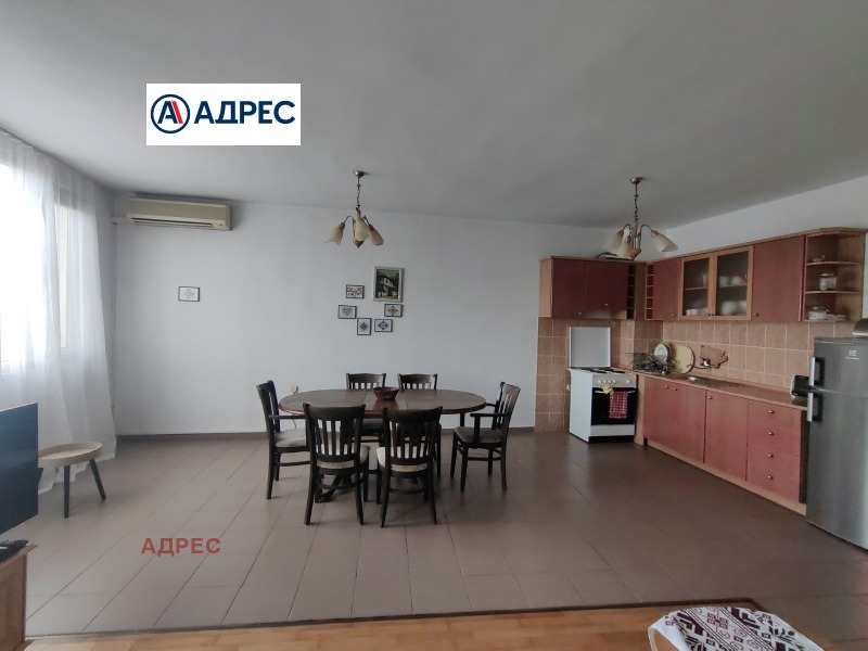 Дава под наем  3-стаен град Варна , ЖП Гара , 140 кв.м | 54239031 - изображение [2]