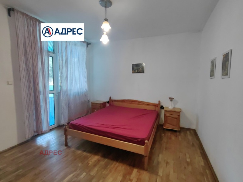 Дава под наем  3-стаен град Варна , ЖП Гара , 140 кв.м | 54239031 - изображение [14]