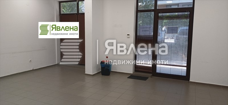 Kiadó  Üzlet Sofia , Manastirski livadi , 100 négyzetméter | 88320585