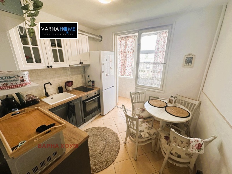 Para alugar  1 quarto Varna , Trochevo , 70 m² | 81703543