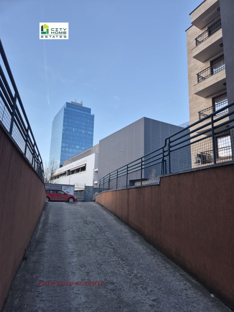 Дава под наем ГАРАЖ, ПАРКОМЯСТО, гр. София, Манастирски ливади, снимка 2 - Гаражи и паркоместа - 53240291