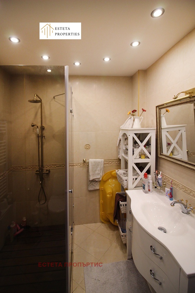 Дава под наем 4-СТАЕН, гр. София, Лозенец, снимка 10 - Апартаменти - 53270894