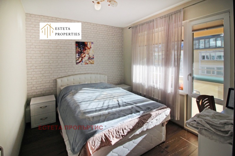 Дава под наем 4-СТАЕН, гр. София, Лозенец, снимка 8 - Апартаменти - 53270894