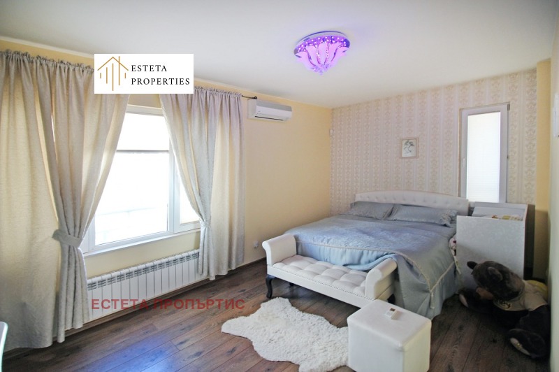 Дава под наем 4-СТАЕН, гр. София, Лозенец, снимка 4 - Апартаменти - 53270894