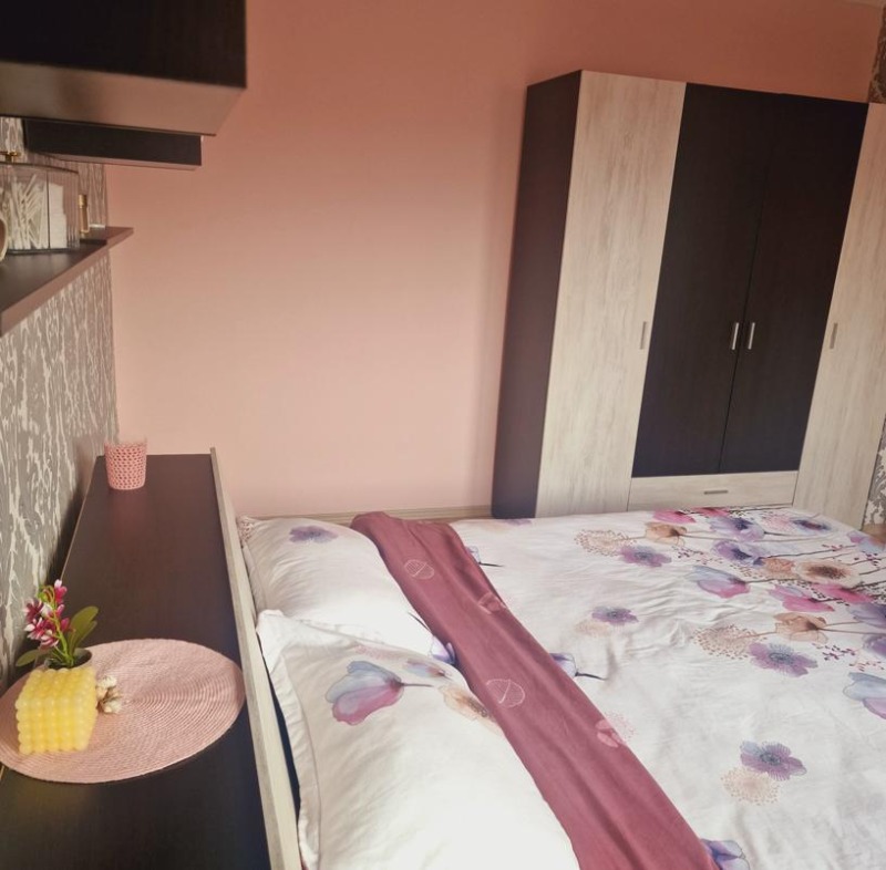 Do wynajęcia  Piętro domu Sofia , Lewski , 100 mkw | 94414726 - obraz [4]