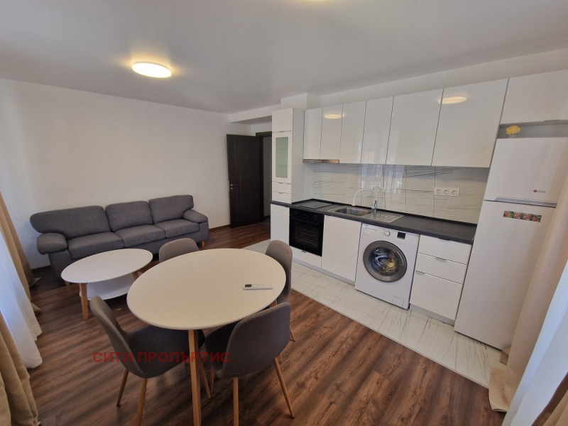 Дава под Наем 3-СТАЕН в град Благоевград, Идеален център - 80 кв.м / 650 € » 1 271.29 лв., СИТИ ПРОПЪРТИС