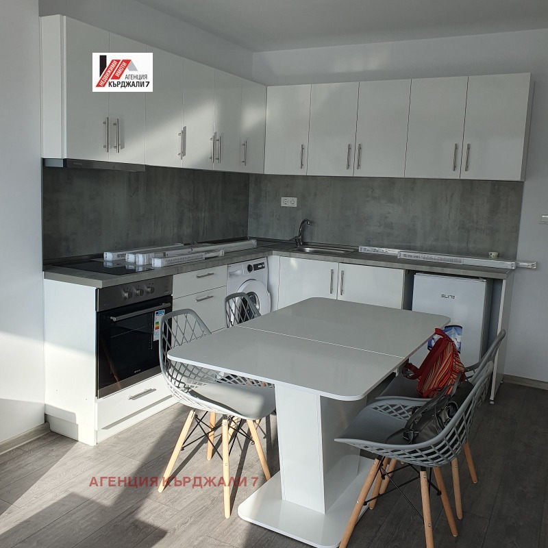 Te huur  1 slaapkamer Kardzjali , Vazrozjdentsi , 62 m² | 75187062 - afbeelding [2]