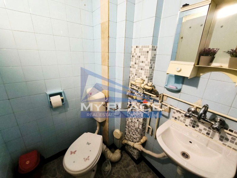 Дава под наем  2-стаен град Шумен , Добруджански , 62 кв.м | 74060182 - изображение [8]